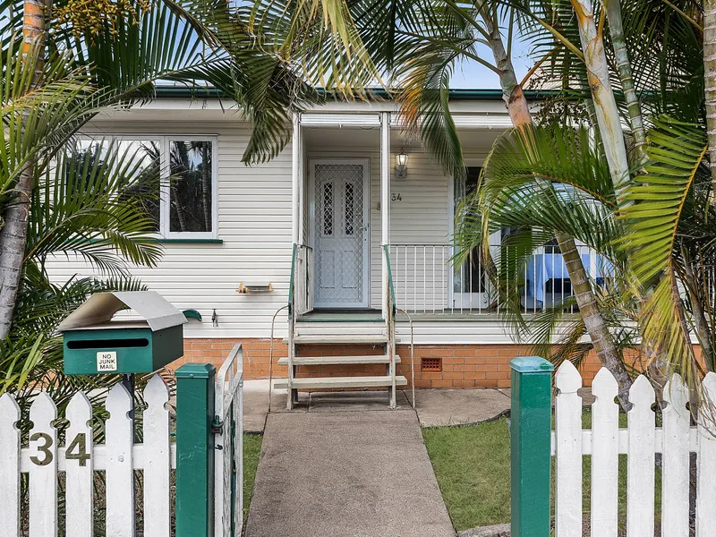DREAMING OF A HOME WITH A WHITE PICKET FENCE?