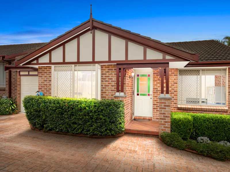 LOW-MAINTENANCE VILLA LIVING