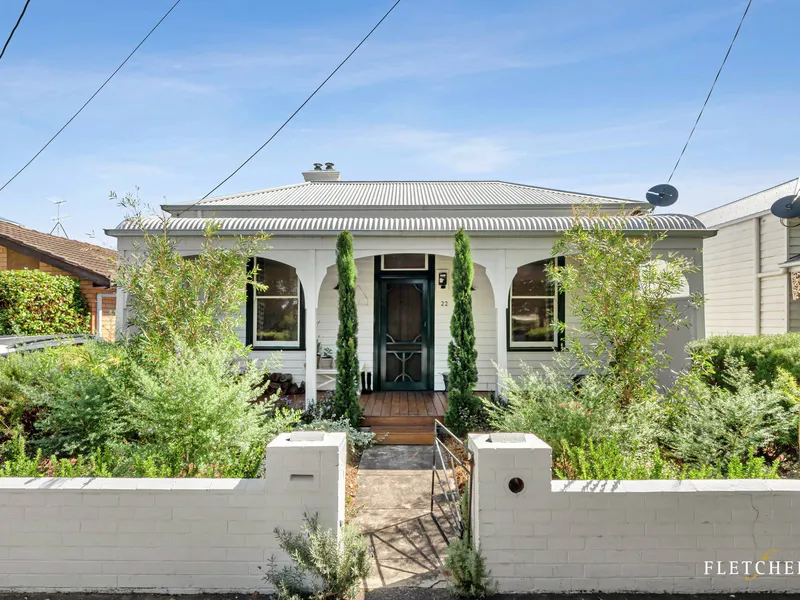 Meticulously Restored Seaside Cottage