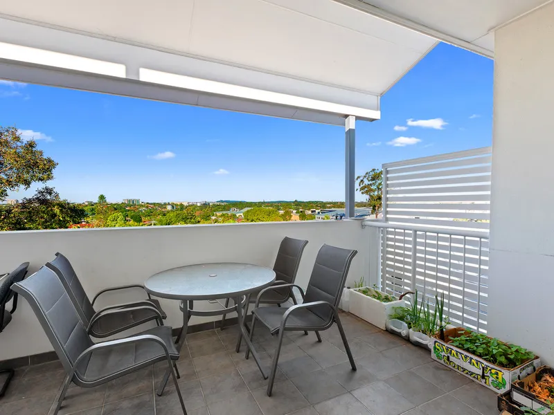 Peaceful entry-level home or investment - close to it all!