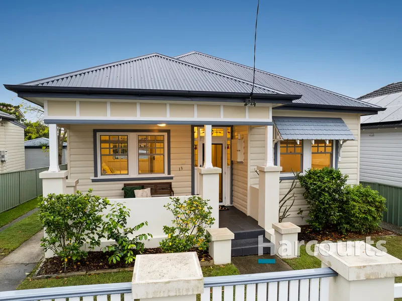 Beautifully Renovated for Indoor/Outdoor Living & Entertaining