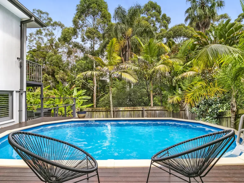 Modern Family Living Tranquil Setting   