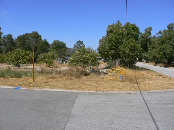 5 (Lot 50) Gertrude Avenue CHAMPION LAKES - 3237 sqm. vacant land