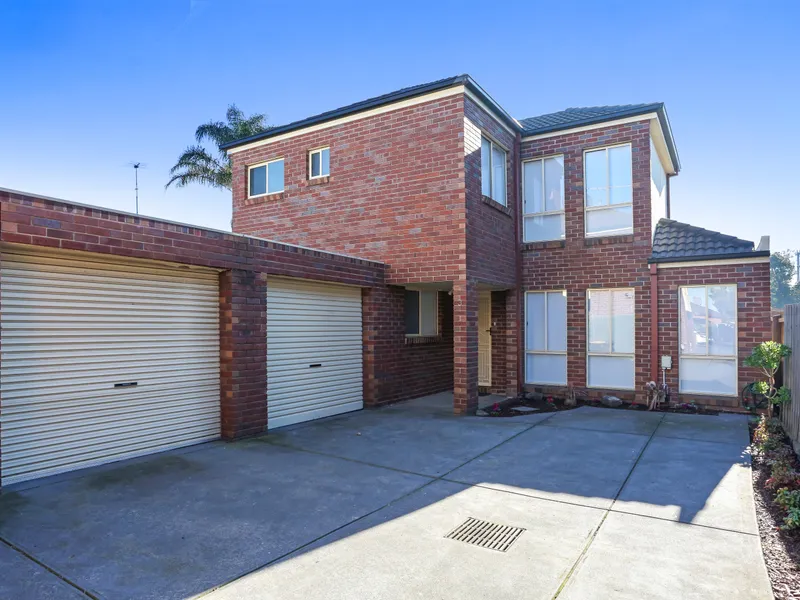 BRUNSWICK WEST DELIGHT - 6 Month Lease