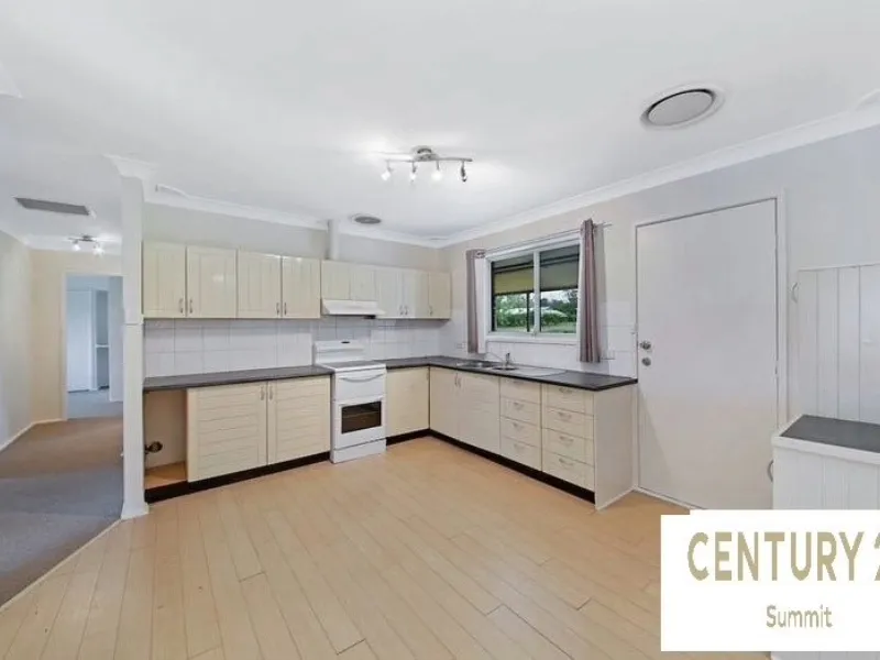 3 bedroom Family home on 1450sqm - not to be missed