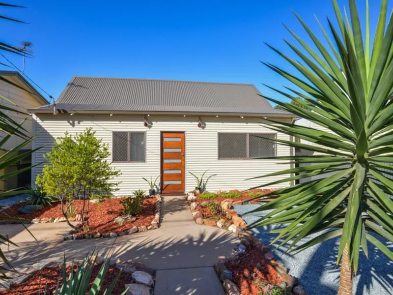 Newly renovated just move in