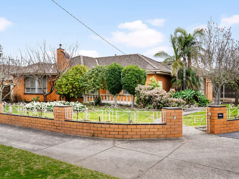 Charming Family Home with Spacious Layout in Prime Glenroy Location