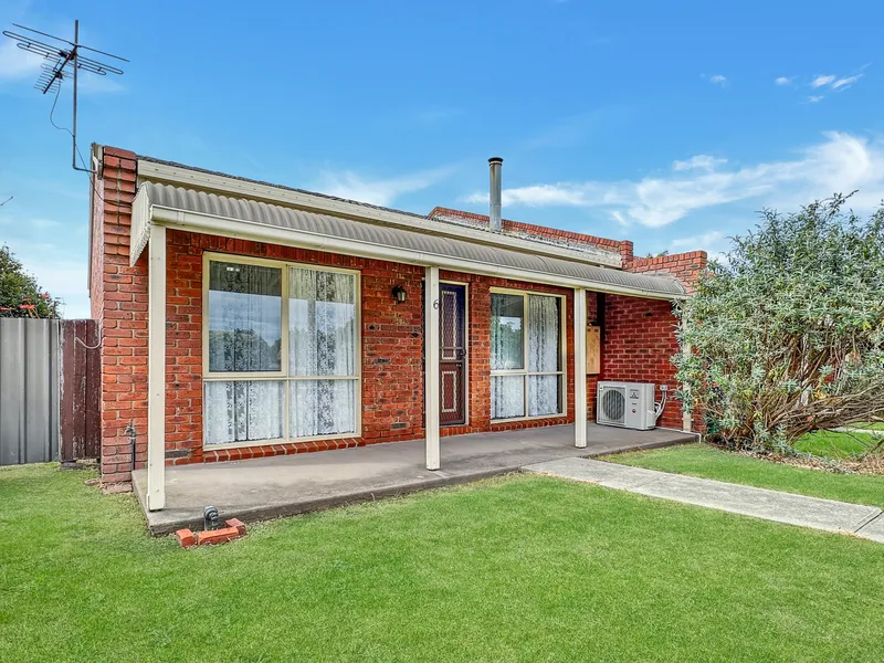 DOWNSIZE OR INVEST - THE CHOICE IS YOURS