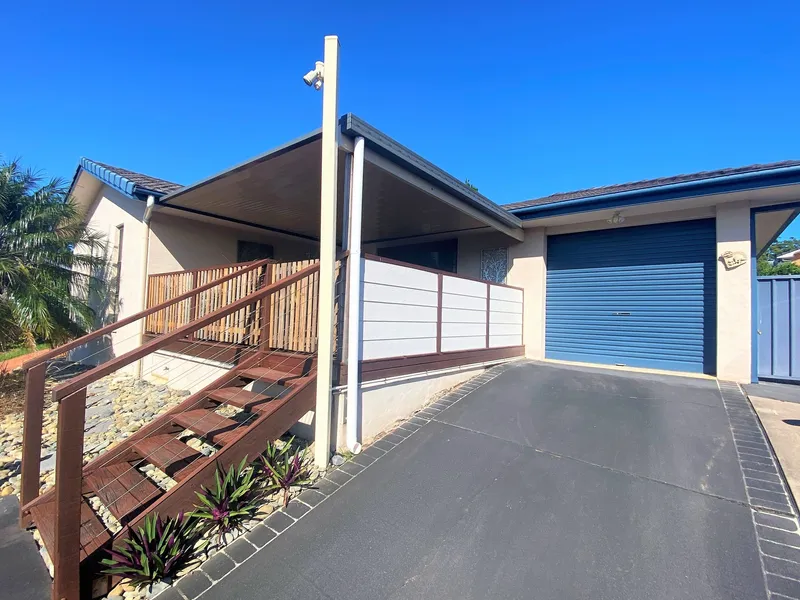 Fully furnished, move in & relax!