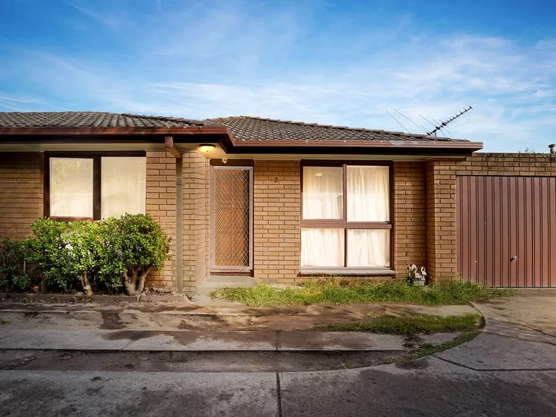 2 Bedroom Gem Unit in Box Hill North