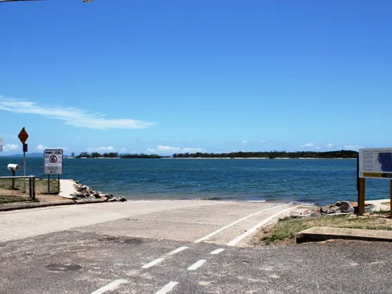 AFFORDABLE BLOCK AT THE BEACH