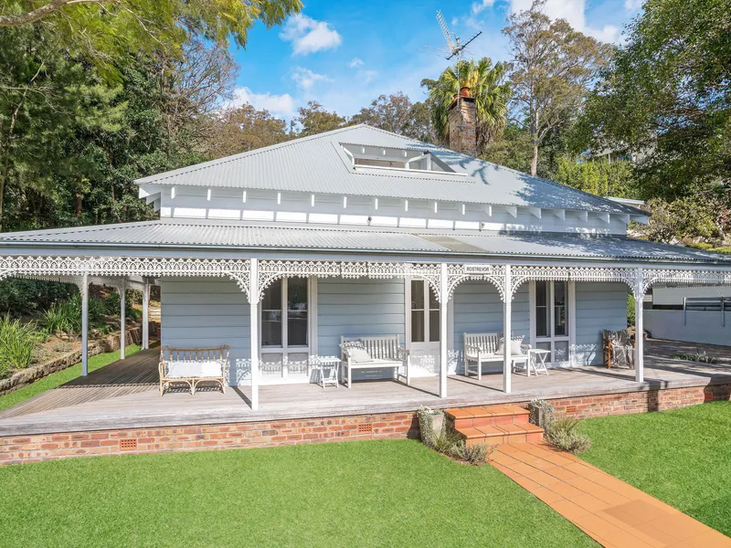 Historic Pittwater Home 'Rostrevor'