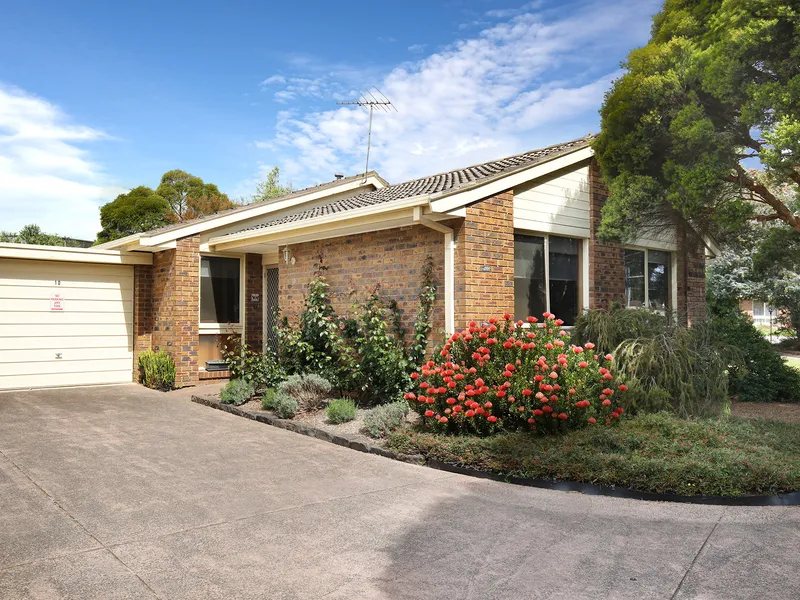 Incredible Cottage on 364sqm (approx) Garden Block!