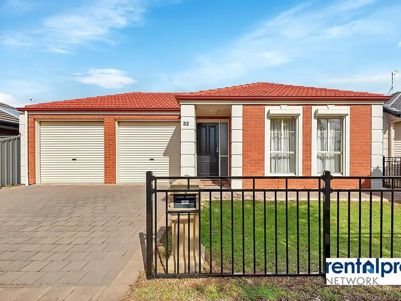 Large home in great location!!!