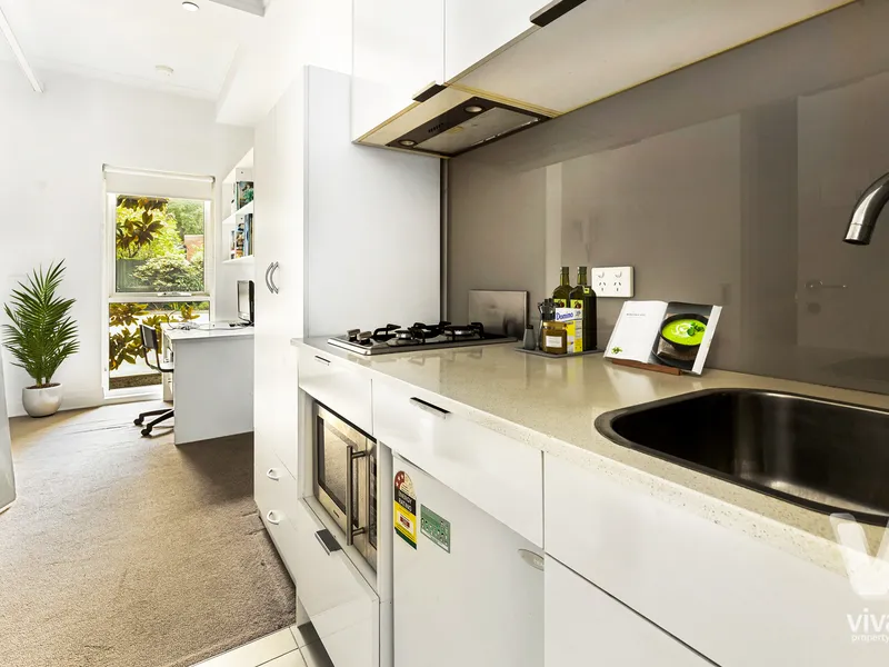 Art Deco Investment with Secure Rental
