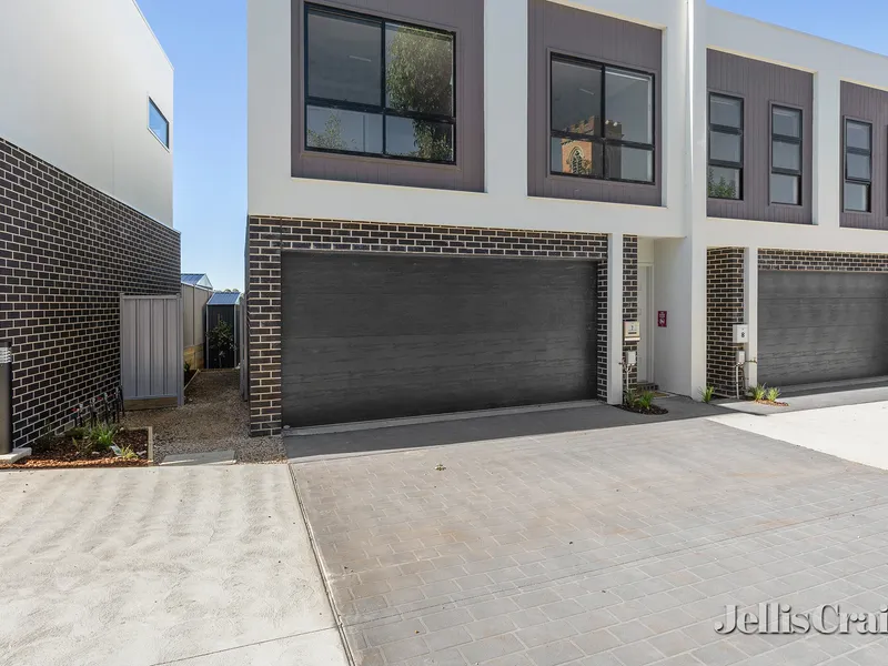 Ciao Bella! Luxury Living in a Central Yet Private Location