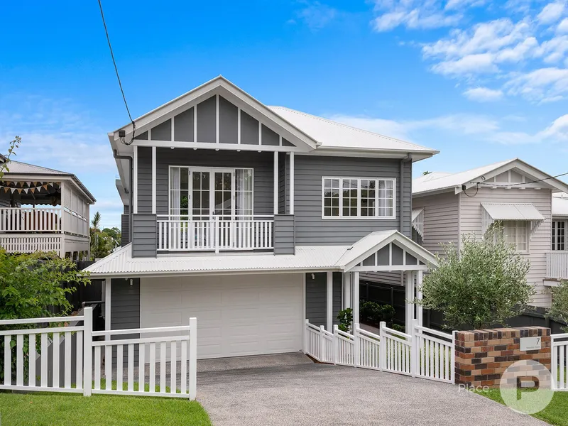 Lifestyle Luxury and Executive Living with Mountain Views