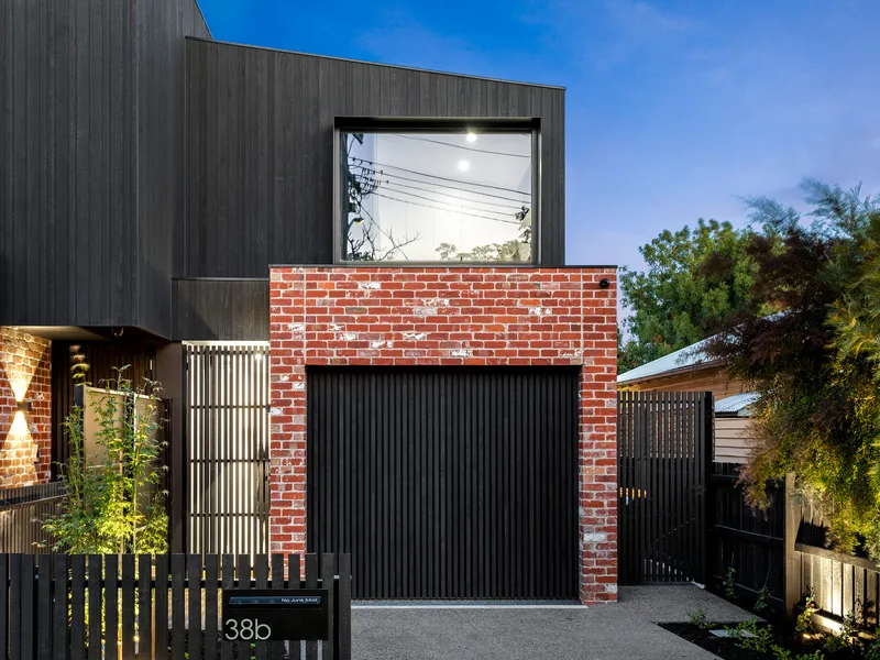 AWE-INSPIRING LUXURY WITH EXQUISITE FINISHES | Besser+Co