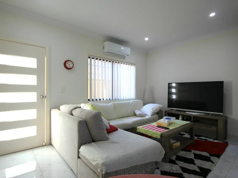 Neat 2 Bedroom Granny Flat