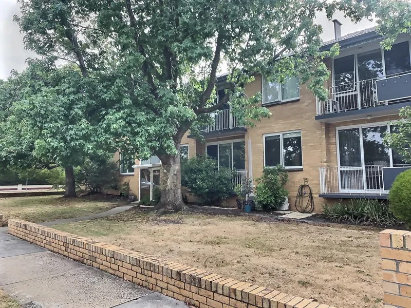 Spacious Ground Floor Apartment