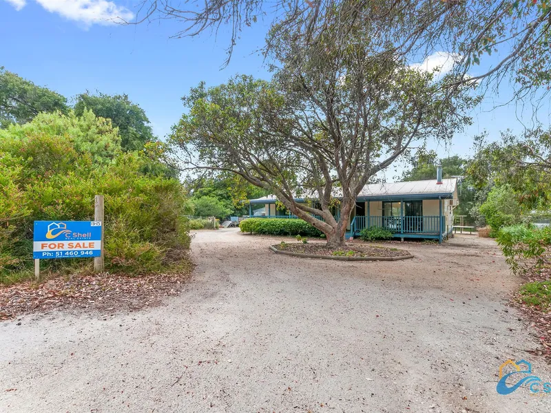 DOUBLE BLOCK, SURROUNDED BY NATURE, TRADITIONAL MEETS MODERN 