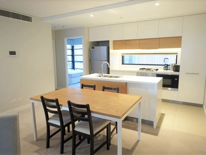 Fully Furnished 2 Bedroom Apartment in Hamilton