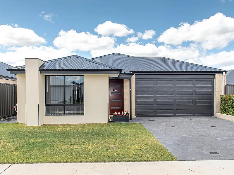 Superb Location!! Near New 4 Bedroom 2 Bathroom Home. HOME OPEN Sat 15th Oct & Sun 16th Oct 12pm-12:45pm