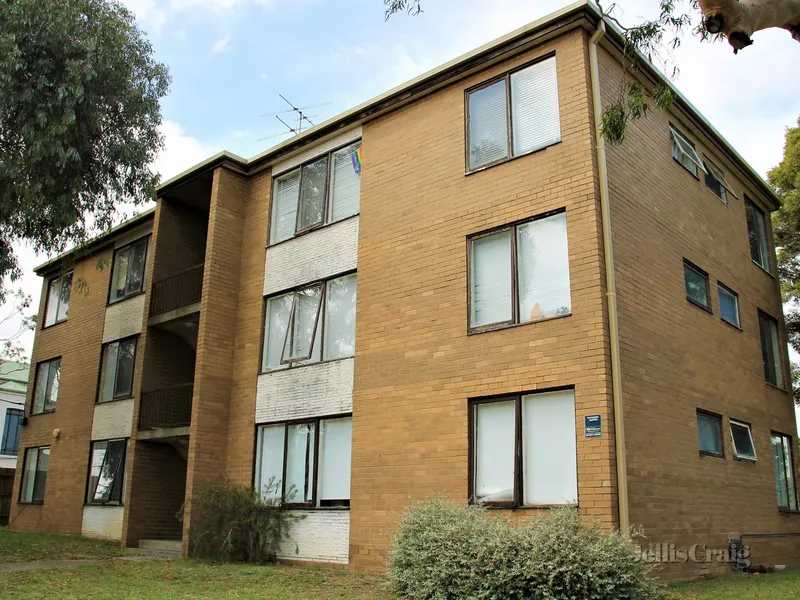 One Bedroom Apartment
