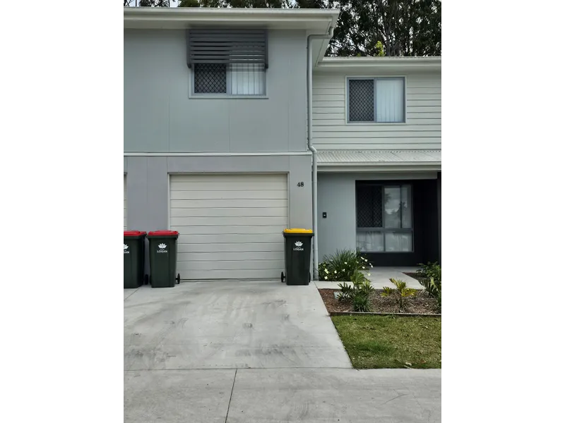 3 Bedroom townhouse for rent