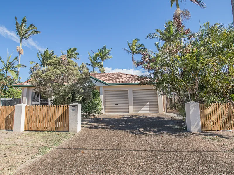 Modern Lowset in a Super Central Location