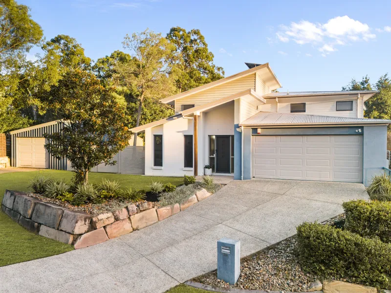 A Dream Family Home...One of Mount Cotton's Finest! For Sale or By Auction!