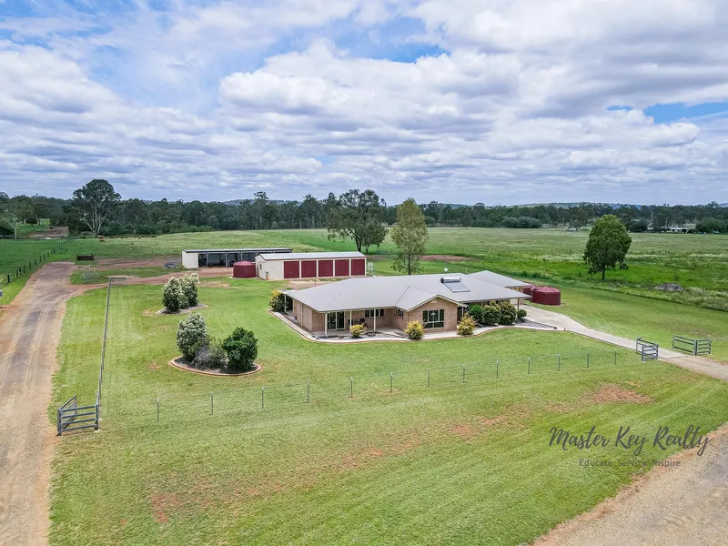 Executive-style Country Residence