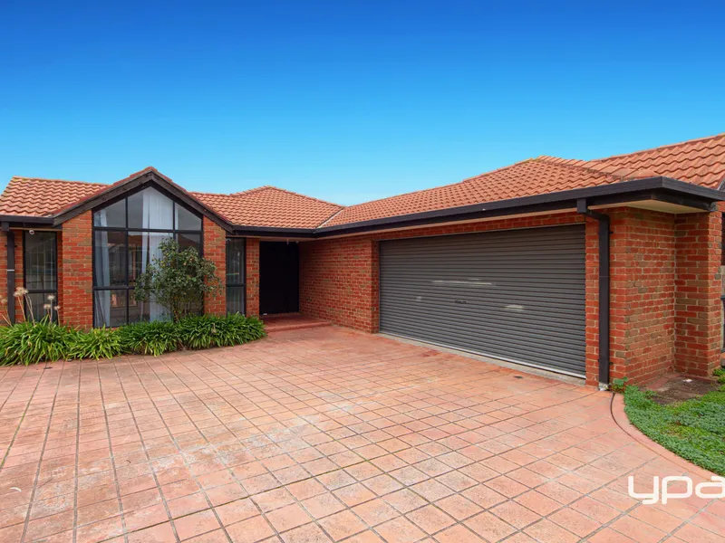 CENTRAL FAMILY HOME!