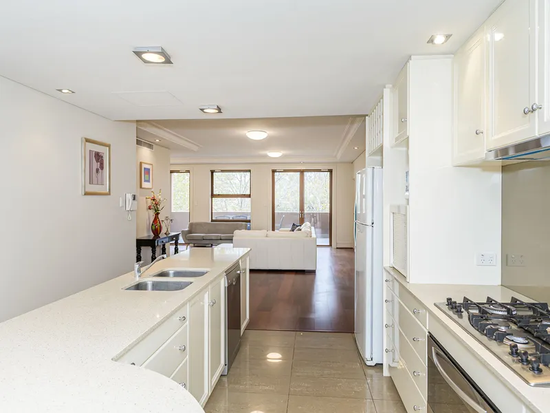 ENTRY STONE STREET GATE - FURNISHED 3 BEDROOM 2 BATHROOM APARTMENT.