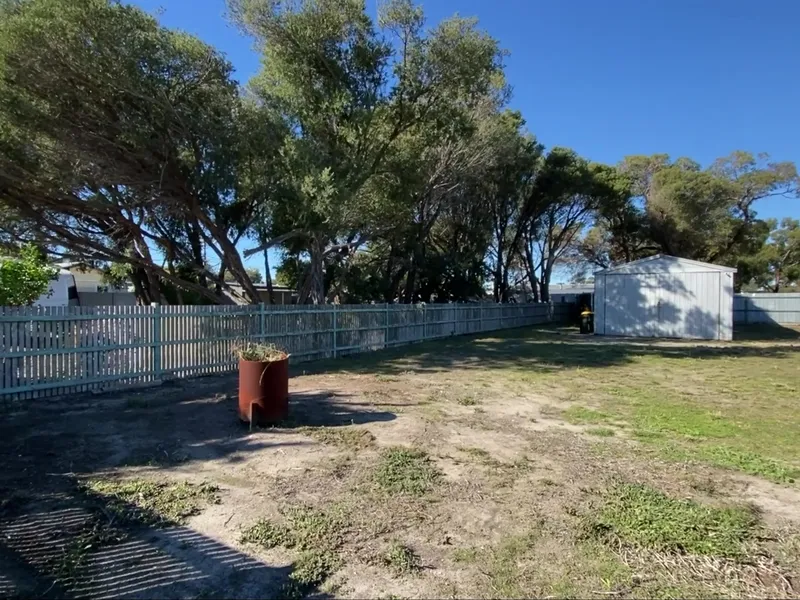 Consolidated block in a great location.