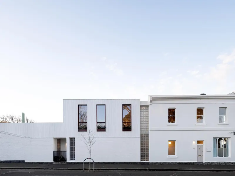 Architectural showstopper overlooking Curtain Square