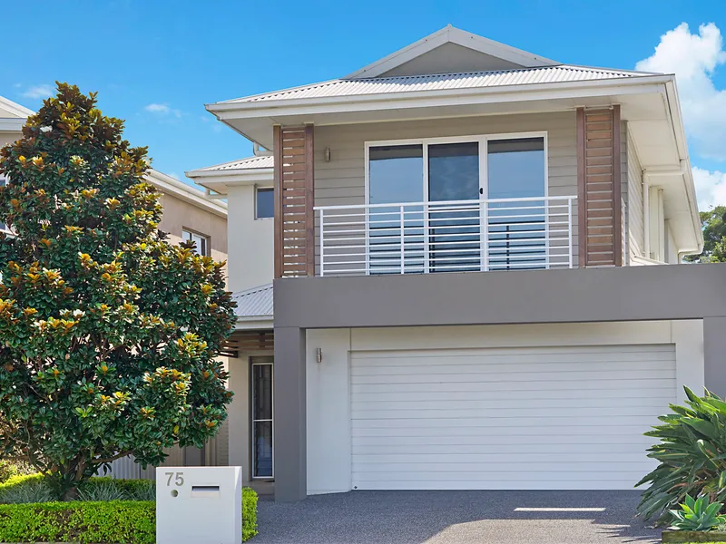 Contemporary Beachside Home for Relaxed Family Living and Entertaining