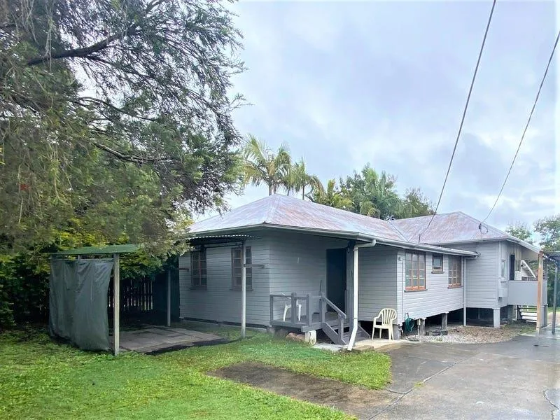 CARINA HEIGHTS– 2 BRM –HOUSE -BREAK LEASE