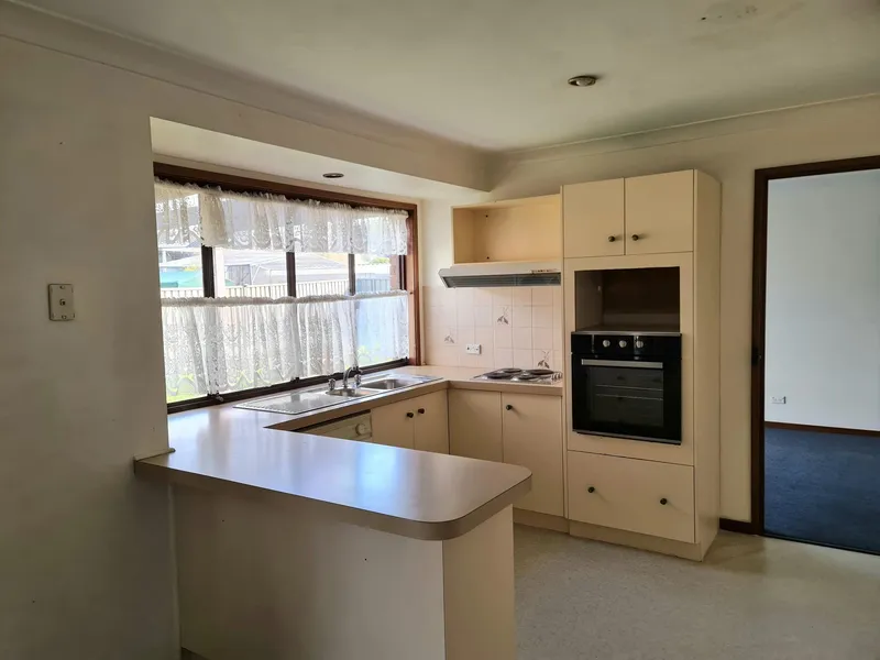 4 BEDROOM FAMILY HOME