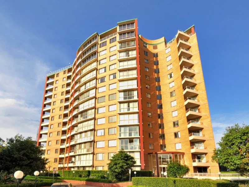 One of a kind with City Views