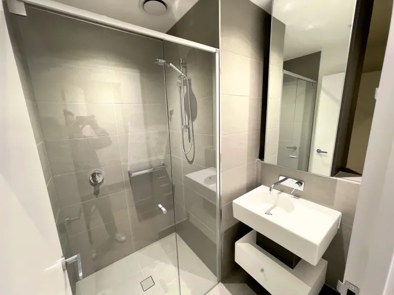 West Side Place Luxury ONE BED ONE STUDY apartment Available Now