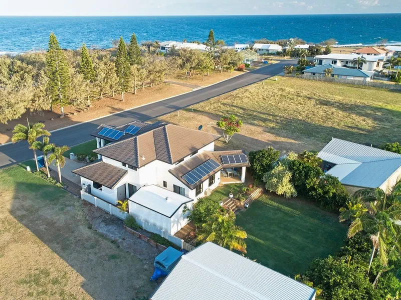 Executive Style Home With Absolutely Breathtaking Views