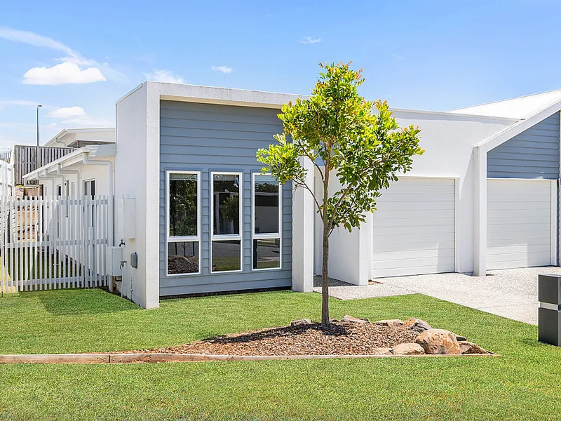 Near New Duplex in Perfect Condition