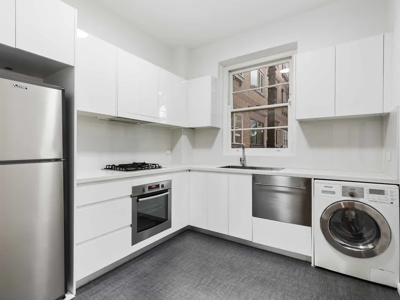 Modern 2 Bedroom Apartment