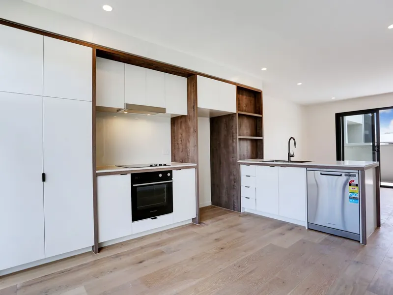 BRAND NEW, EXTRA LARGE TWO BEDROOM TOWNHOUSE!