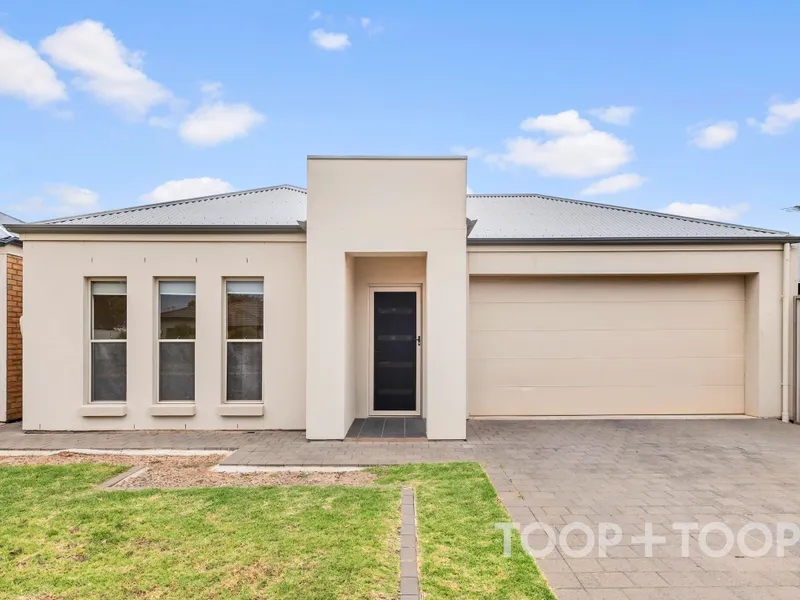 Stake your claim popular Munno Para West!