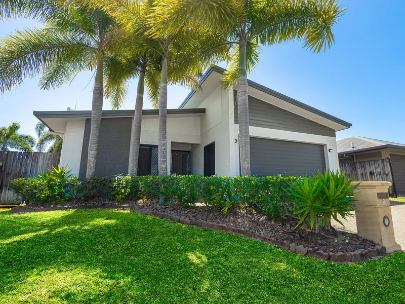 LARGE FIVE BEDROOM FAMILY HOME