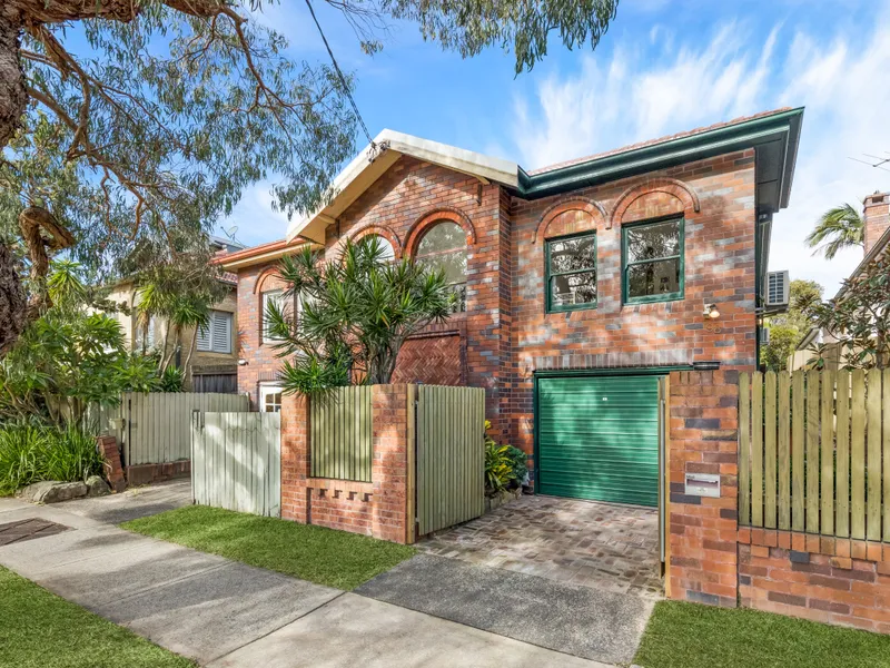Gorgeous 3-Bedroom Family Home In Revered Nth Bondi Pocket With LUG