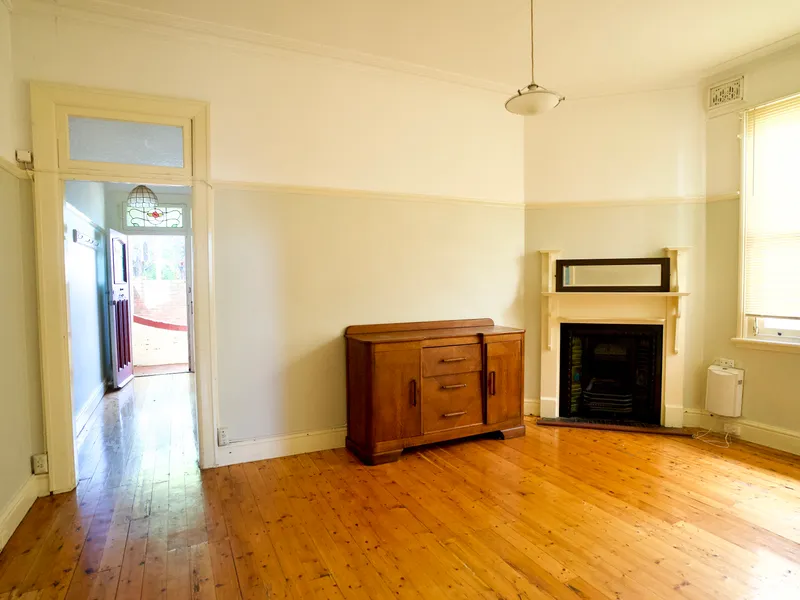 GREAT OPPORTUNITY to lease both Units 1 and 2 for home office, in laws or children’s retreat for only $1,000 per week. 
