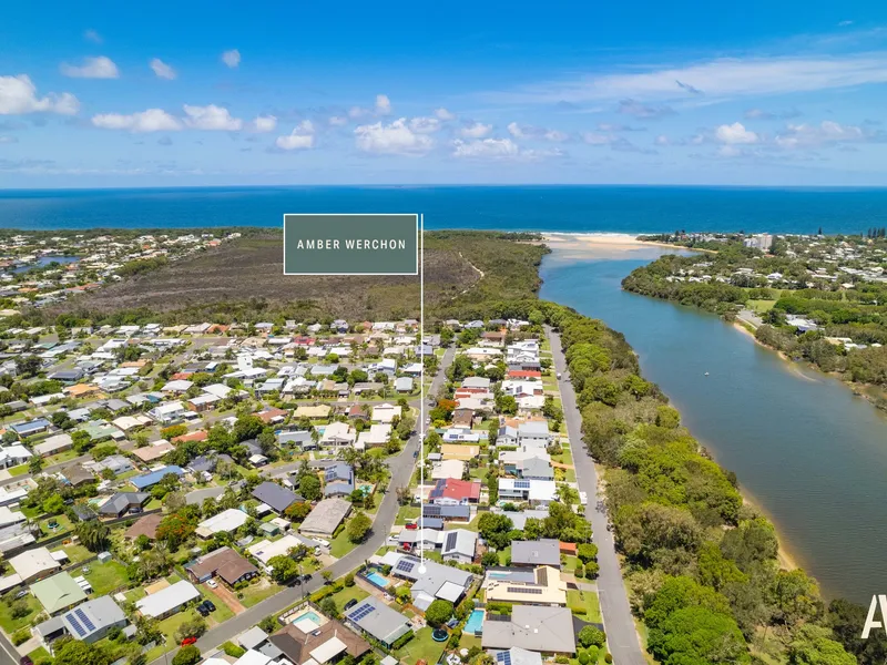 Dual Living home in fantastic beachside location.